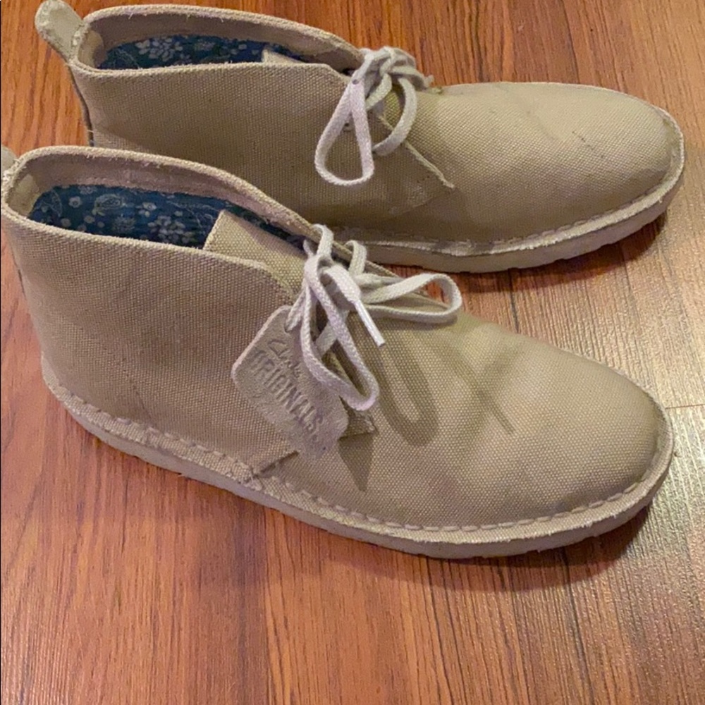 Clarks Originals Women’s desert boots